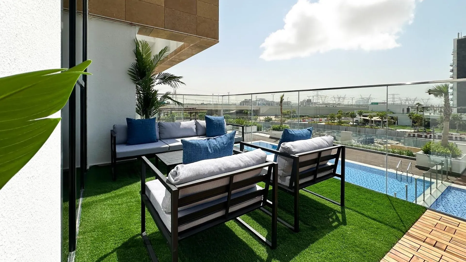 Exquisite 2Br Oasis W Pool View In Meydan Apartment Dubai United Arab Emirates